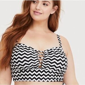 Torrid sz‎ 2 Chevron Wireless Lattice Front Bikini Top Bathing Swim Suit 2X